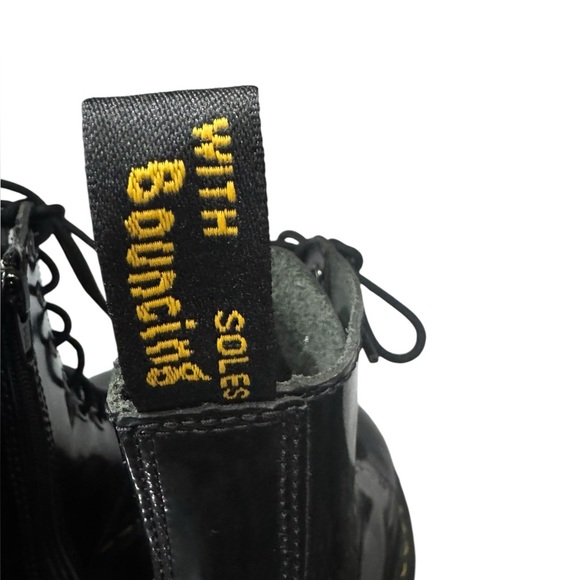 Women’s Dr. Martens Vegan Patent Leather Jadon Platform Combat Boots: SZ 7 - Picture 5 of 11